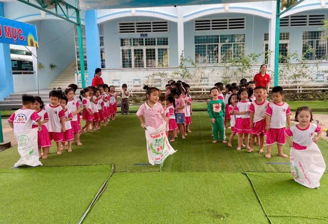 Trường Mầm non Ngọc Thuận tổ chức trò chơi dân gian mừng Xuân Bính Ngọ 2026